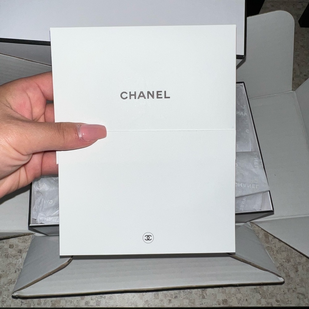 Chanel box - Picture 3 of 5